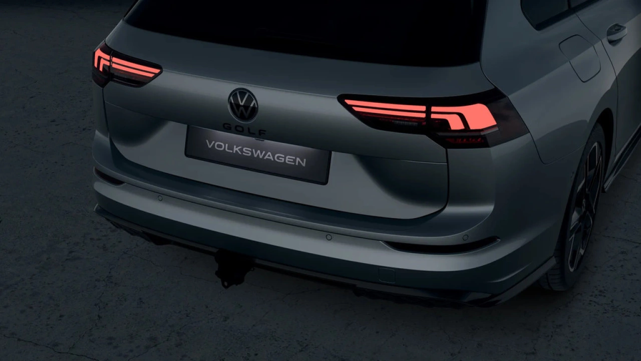 Volkswagen GOLF Variant 1.5 eTSI 150 7DSG R-Line Edition