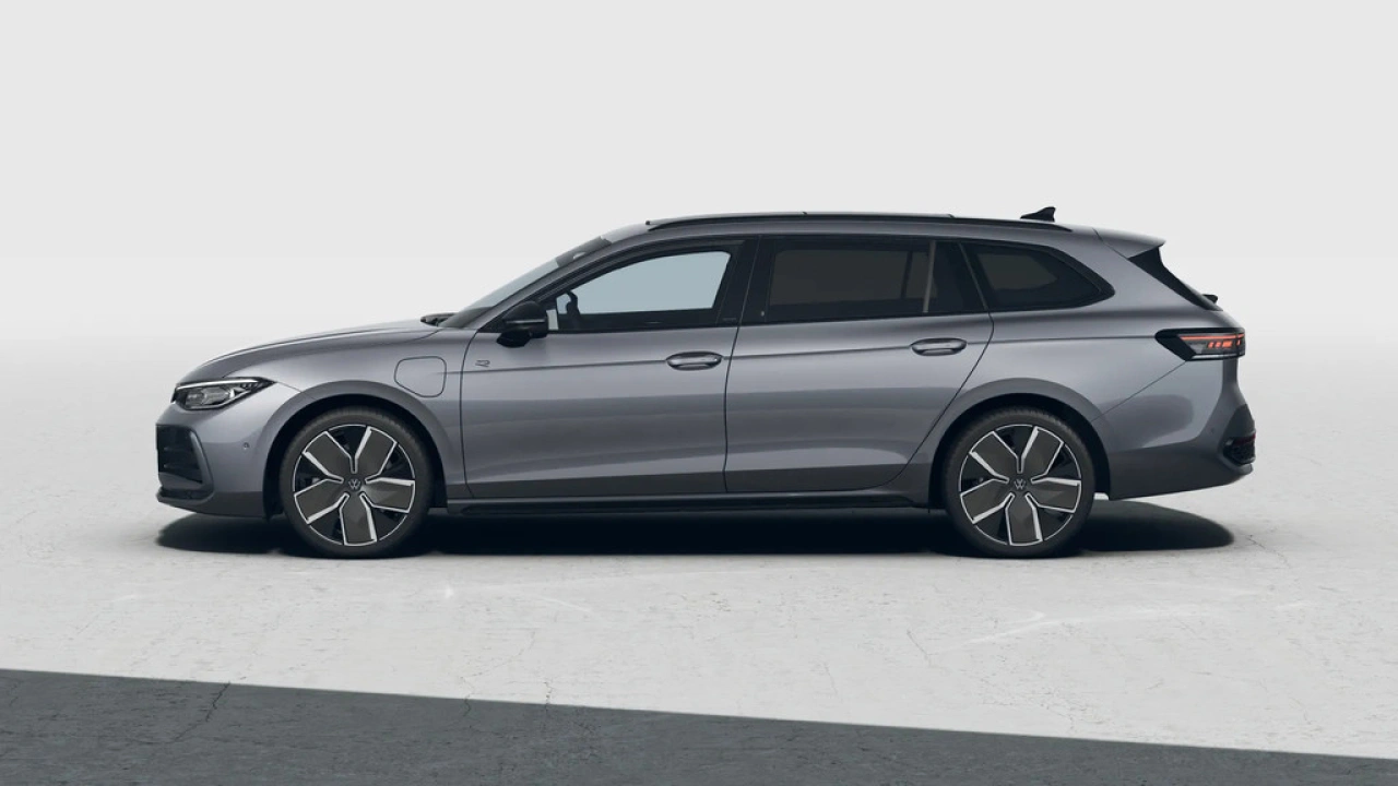 Volkswagen Passat Variant 1.5 eHybrid 272 6DSG R-Line Edition