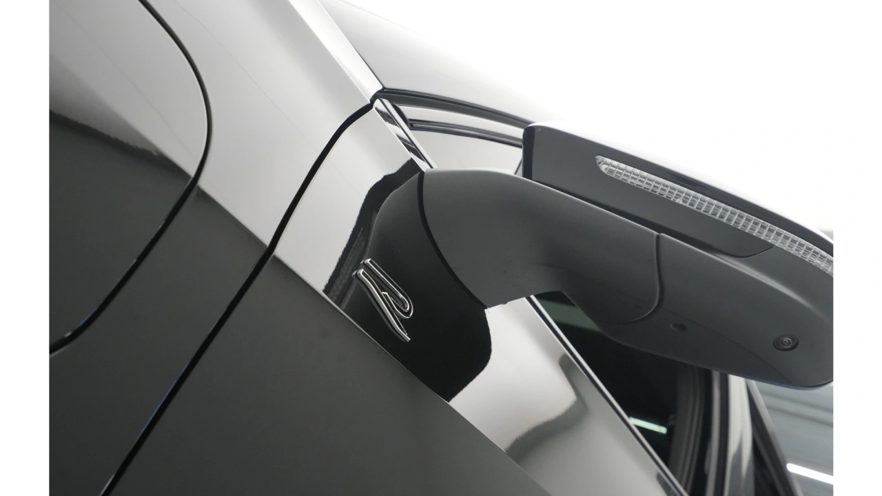 Volkswagen Tayron 1.5 eHybrid 272 6DSG R-Line Edition