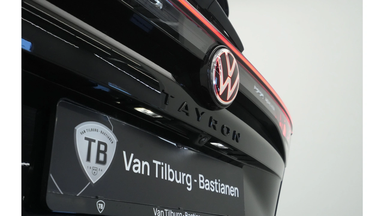 Volkswagen Tayron 1.5 eHybrid 272 6DSG R-Line Edition