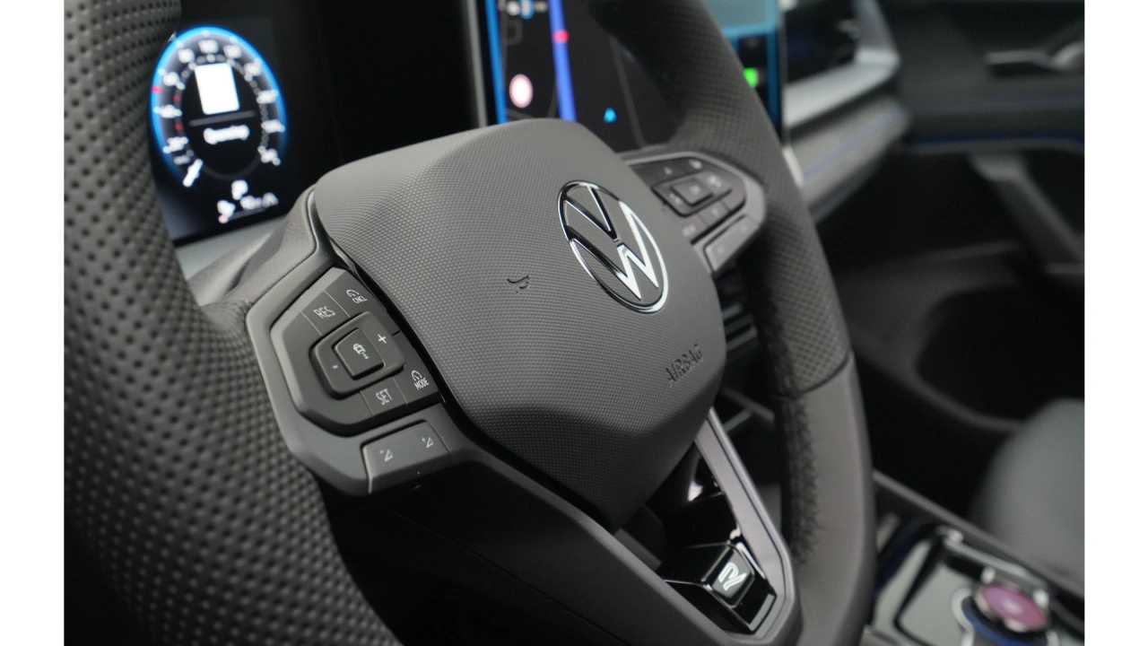 Volkswagen Tayron 1.5 eHybrid 272 6DSG R-Line Edition