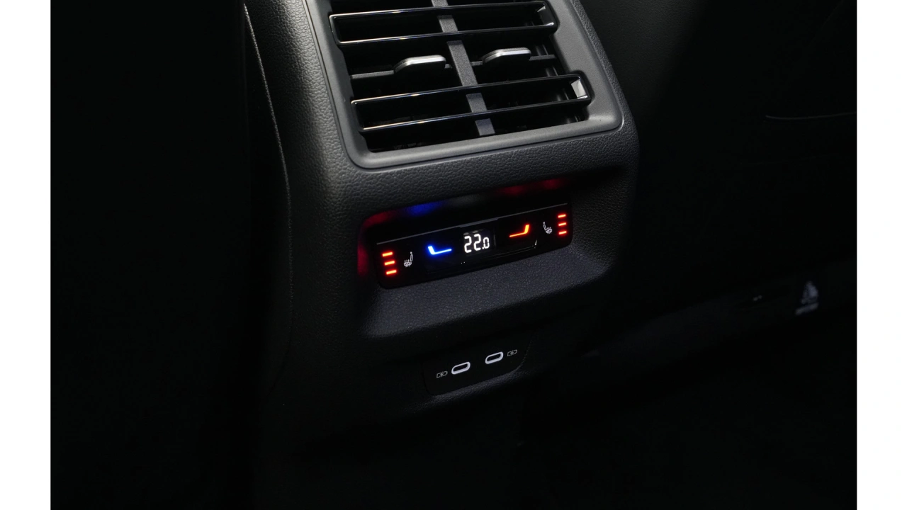 Volkswagen Tayron 1.5 eHybrid 272 6DSG R-Line Edition