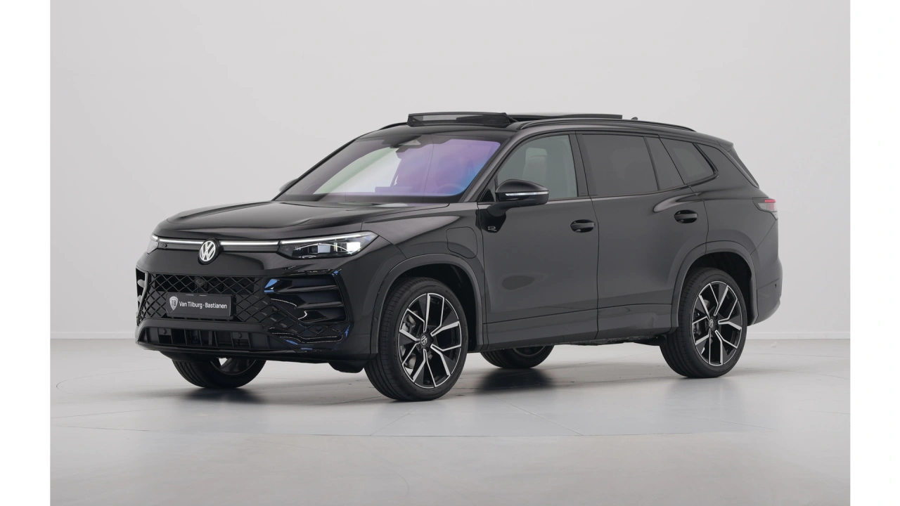 Volkswagen Tayron 1.5 eHybrid 272 6DSG R-Line Edition