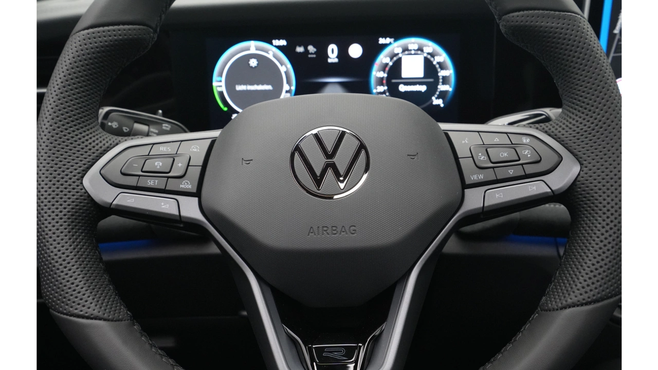 Volkswagen Tayron 1.5 eHybrid 272 6DSG R-Line Edition