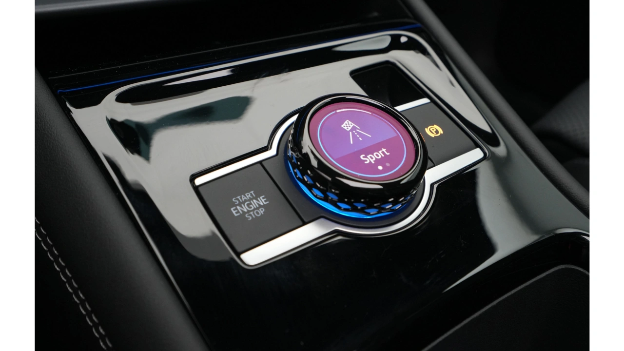 Volkswagen Tayron 1.5 eHybrid 272 6DSG R-Line Edition