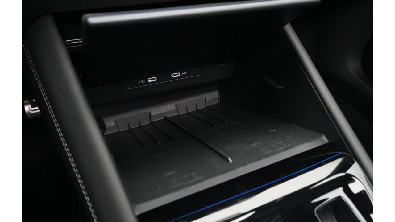 Volkswagen Tayron 1.5 eHybrid 272 6DSG R-Line Edition