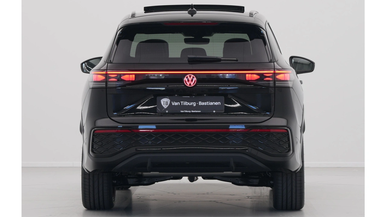 Volkswagen Tayron 1.5 eHybrid 272 6DSG R-Line Edition
