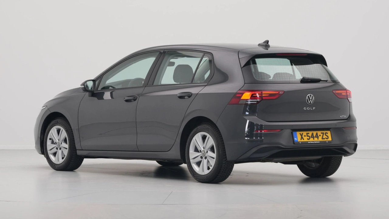 Volkswagen Golf 1.0 eTSI Life Business