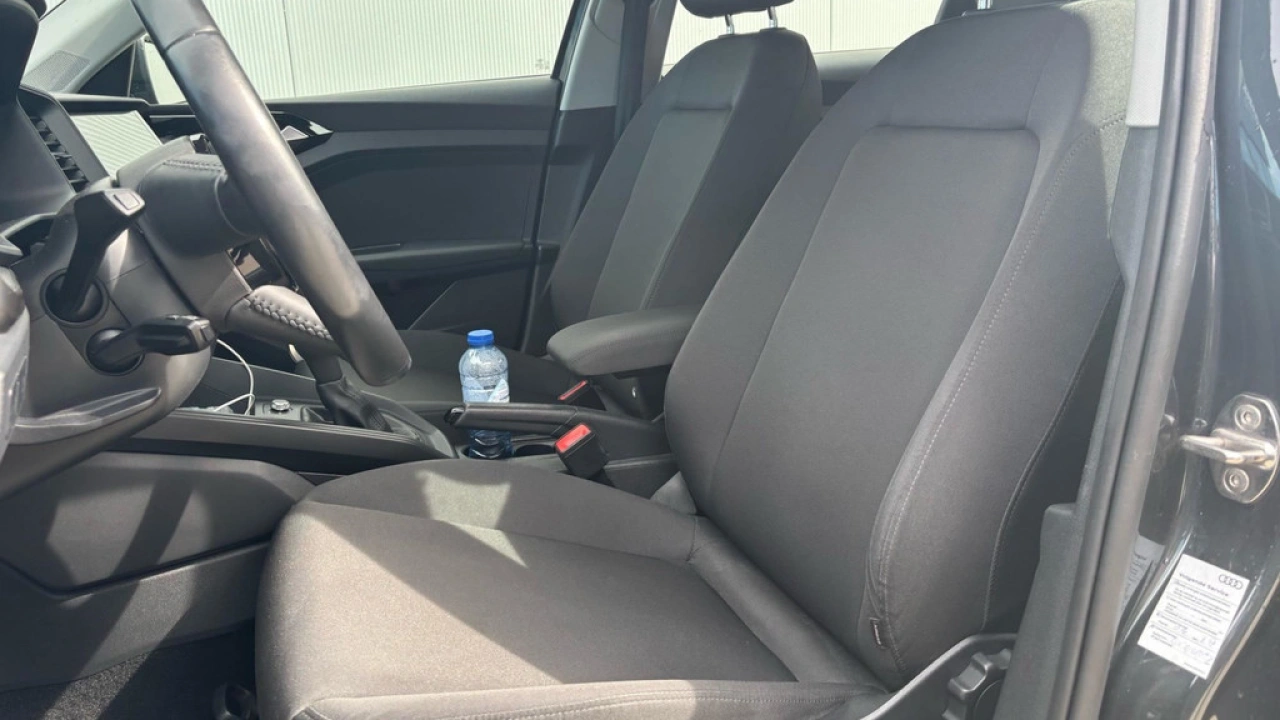 Audi A1 Sportback 30 TFSI Pro Line / Stoelverwarming / Navigatie / PDC V+A
