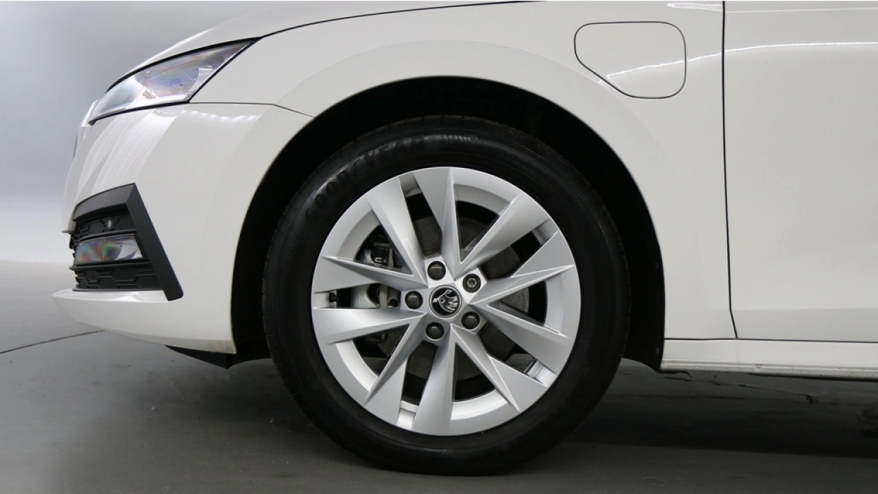 Škoda Octavia Combi 1.4 TSI iV PHEV 204pk PHEV Business