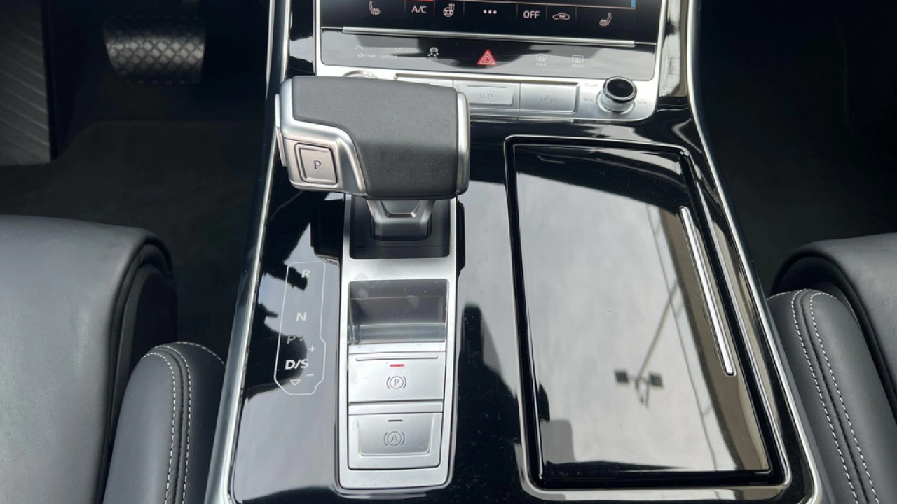 Audi Q7 55 TFSI e 381pk PHEV Quattro Pro Line S / B&O / Panoramadak / Super-Sportstoelen