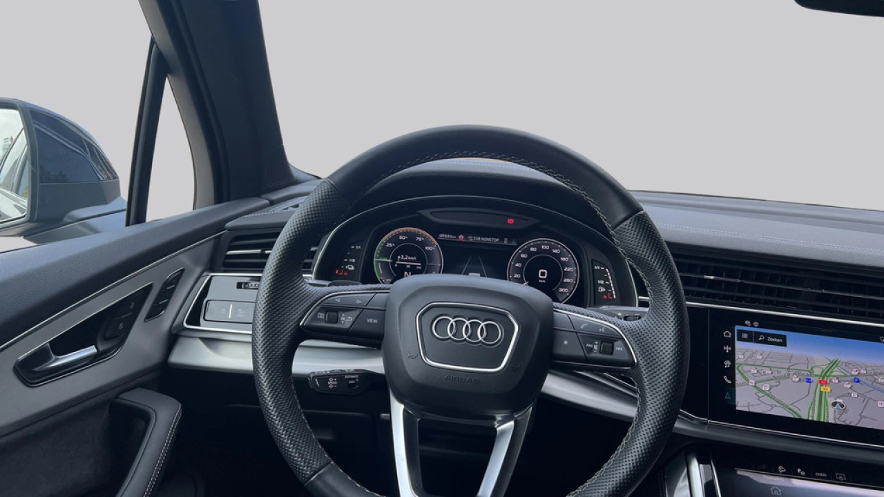 Audi Q7 55 TFSI e 381pk PHEV Quattro Pro Line S / B&O / Panoramadak / Super-Sportstoelen