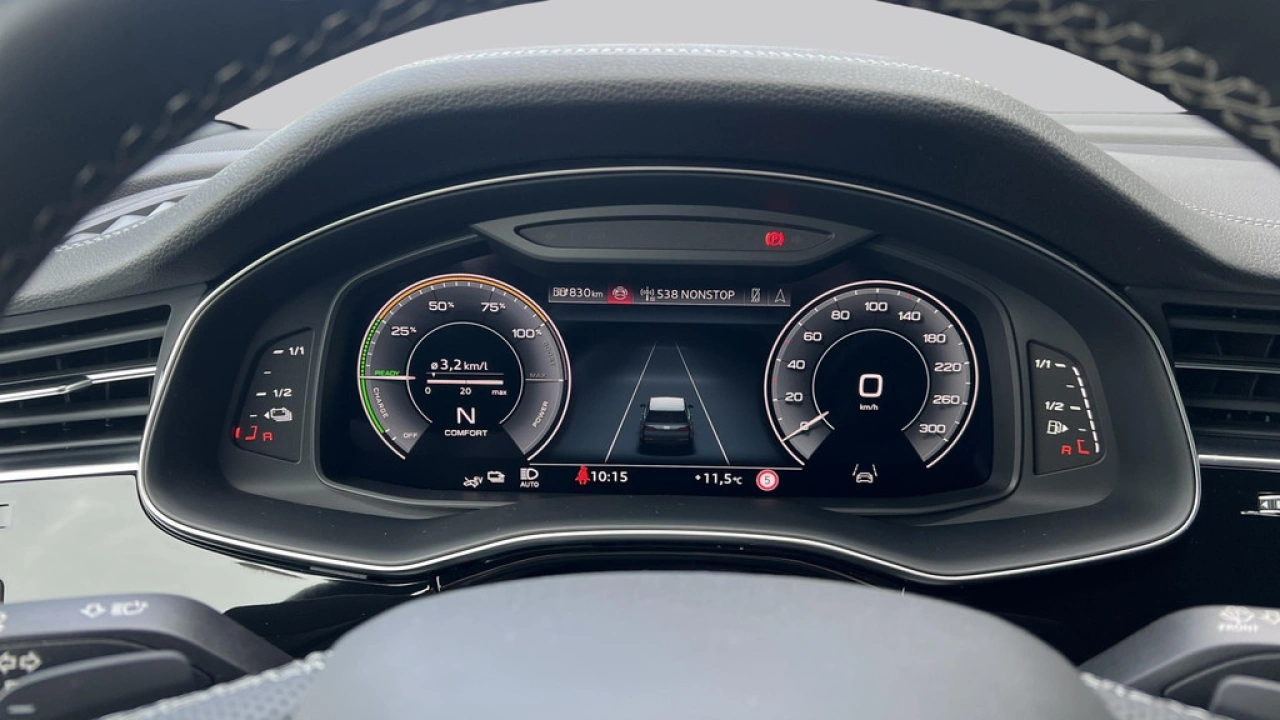 Audi Q7 55 TFSI e 381pk PHEV Quattro Pro Line S / B&O / Panoramadak / Super-Sportstoelen