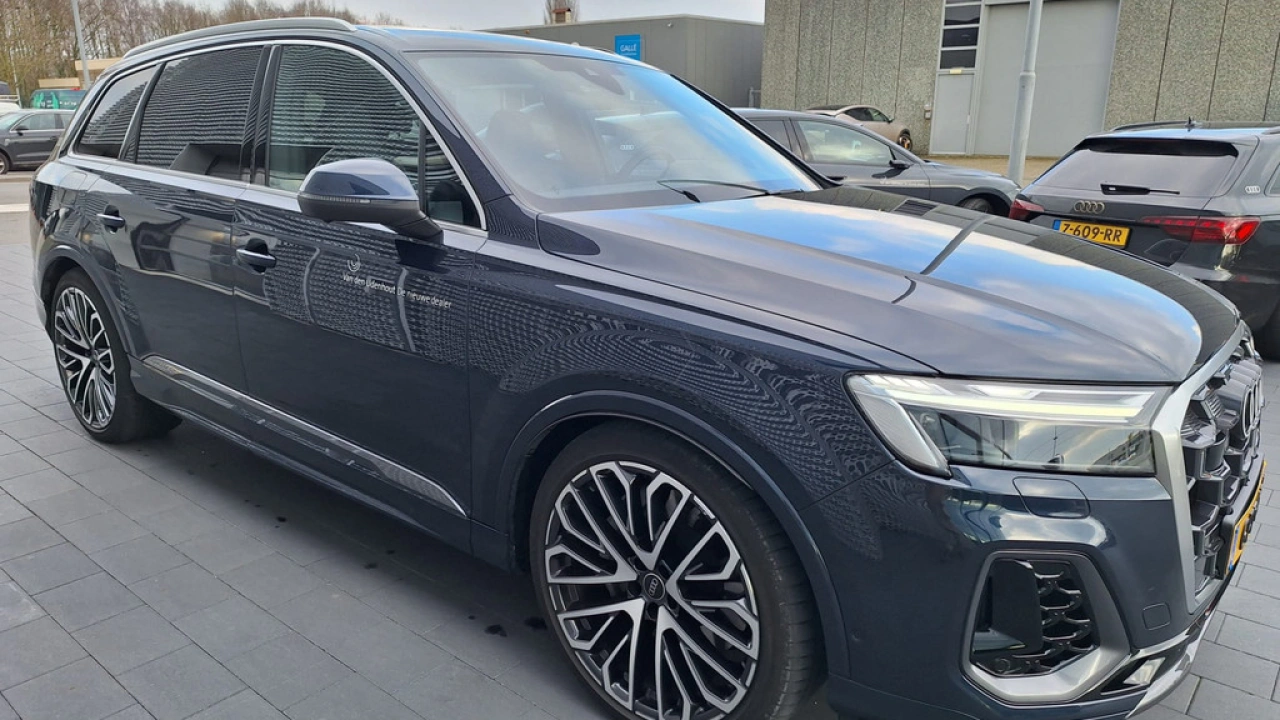 Audi Q7 55 TFSI e 381pk PHEV Quattro Pro Line S / B&O / Panoramadak / Super-Sportstoelen