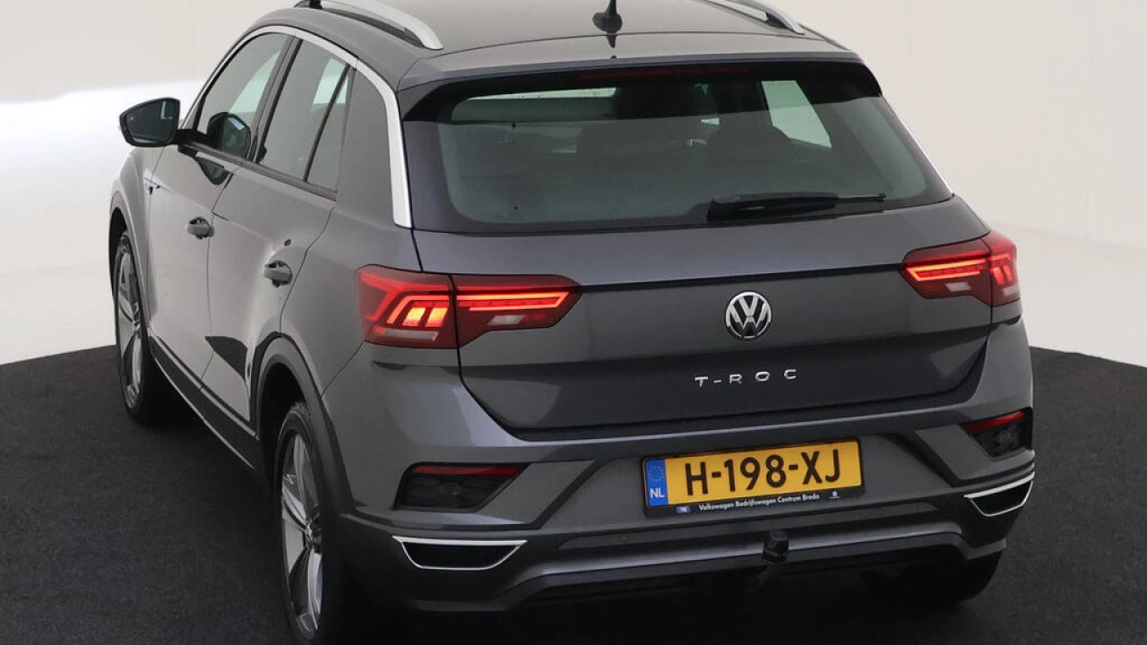 Volkswagen T-Roc 1.5 TSI Automaat Sport Business R-line | Trekhaak |