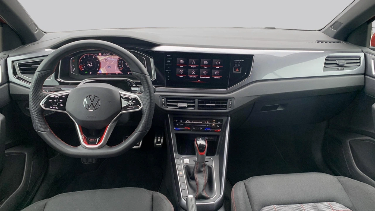 Volkswagen Polo GTI 2.0 207pk Automaat | Pano | Stoelverwarming | Keyless | Cruise | Camera