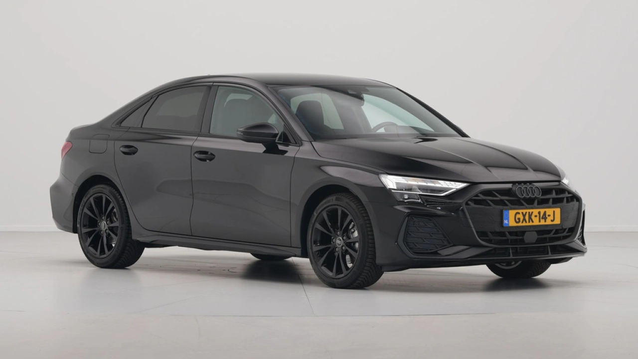 Audi A3 Limousine 30 TFSI S-Tronc S-Line edition