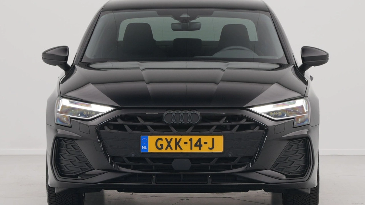 Audi A3 Limousine 30 TFSI S-Tronc S-Line edition