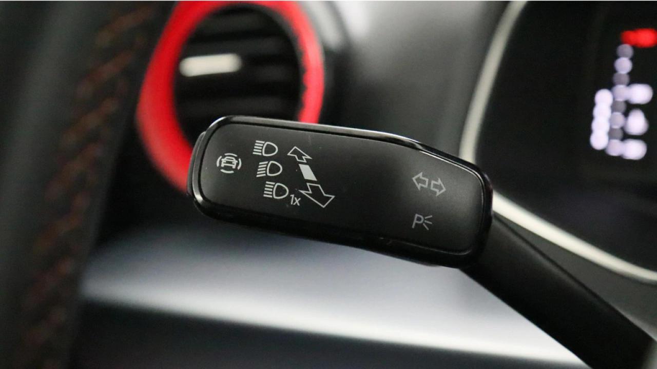 SEAT Ibiza 1.0 EcoTSI 95pk FR Business Connect