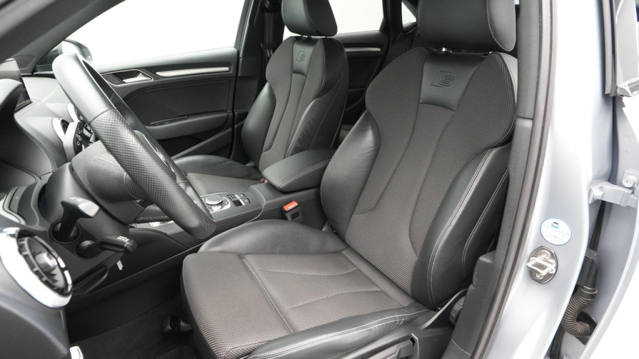 Audi A3 Limousine 1.5 TFSI CoD 150pk S-Tronic Sport S-Line Edition