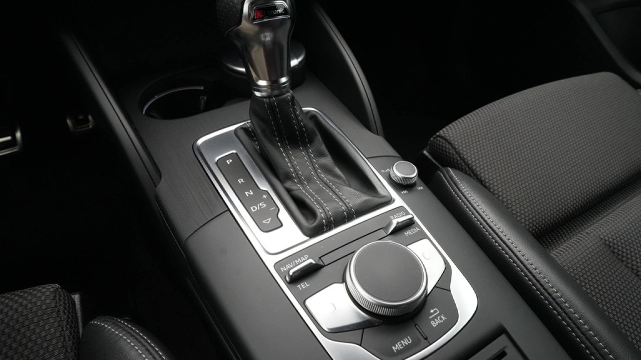 Audi A3 Limousine 1.5 TFSI CoD 150pk S-Tronic Sport S-Line Edition