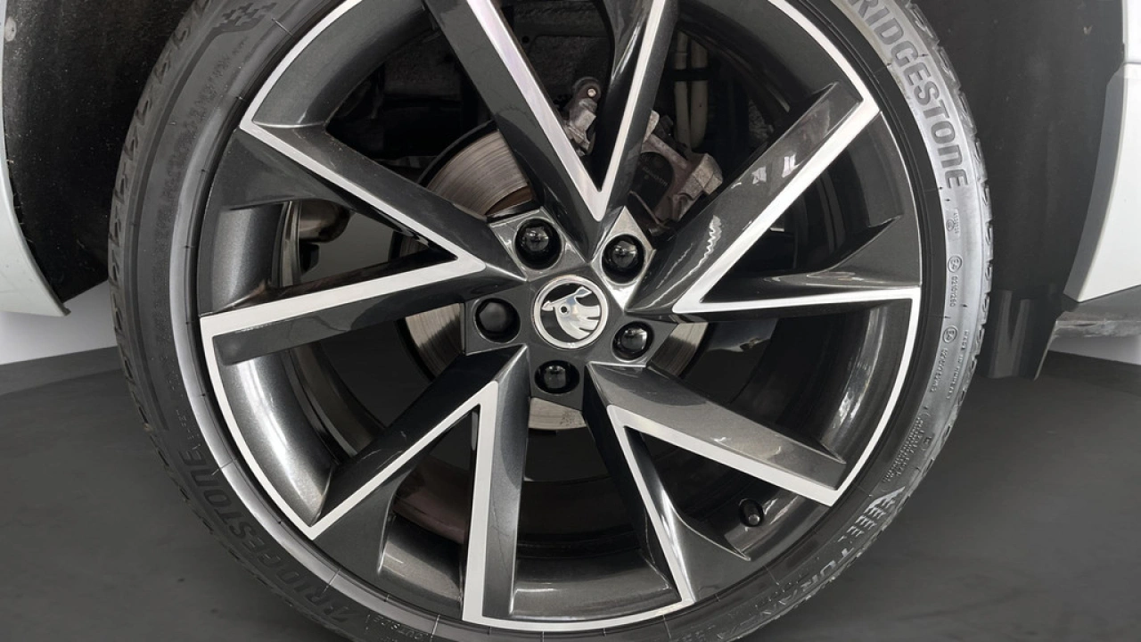 Škoda Karoq 1.5 TSI ACT Sportline Business
