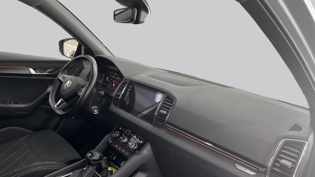 Škoda Karoq 1.5 TSI ACT Sportline Business
