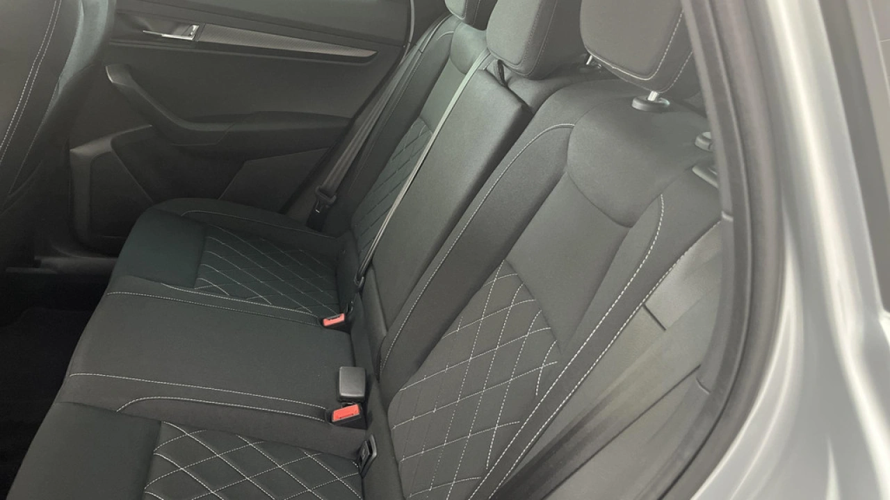 Škoda Karoq 1.5 TSI ACT Sportline Business