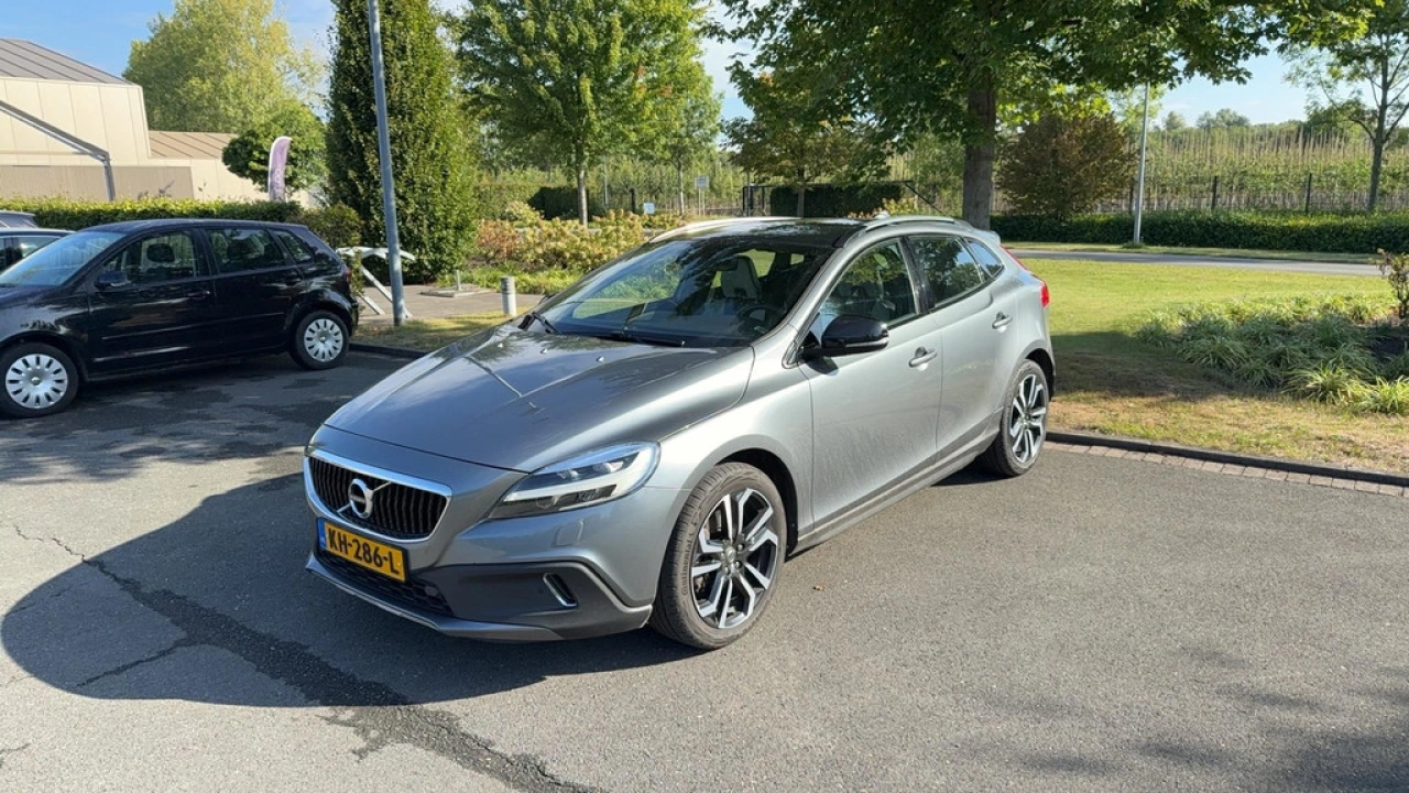 Volvo V40 Cross Country 2.0 T4 190pk Summum