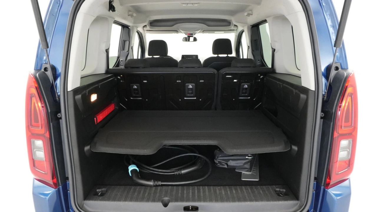 Opel Combo Electric L1 50 kWh 136pk