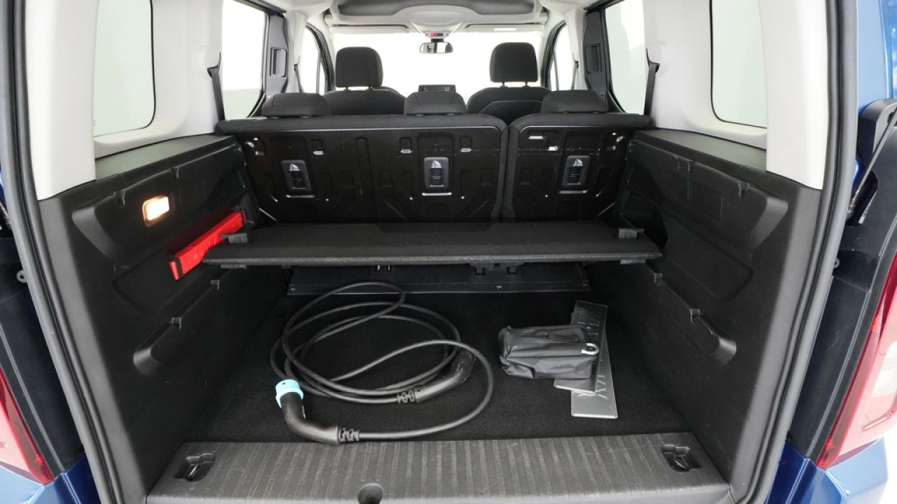 Opel Combo Electric L1 50 kWh 136pk