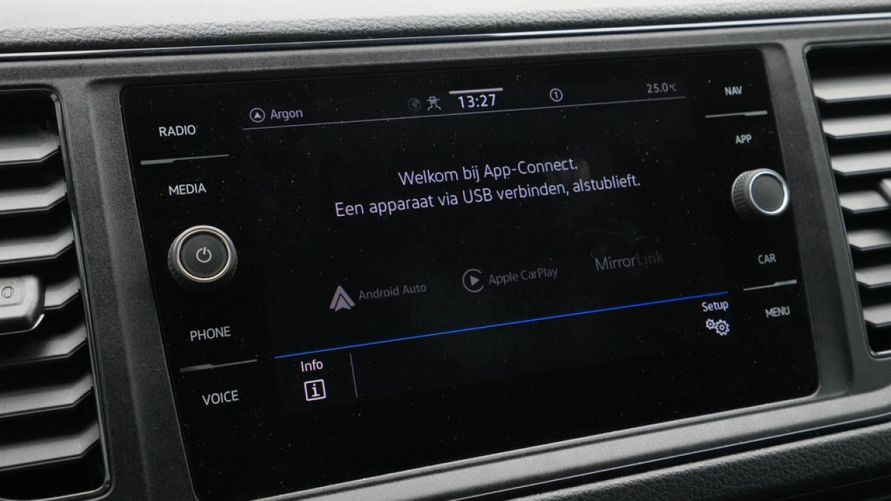 VW Bedrijfswagens Crafter 35 2.0 TDI L3H3 Highline