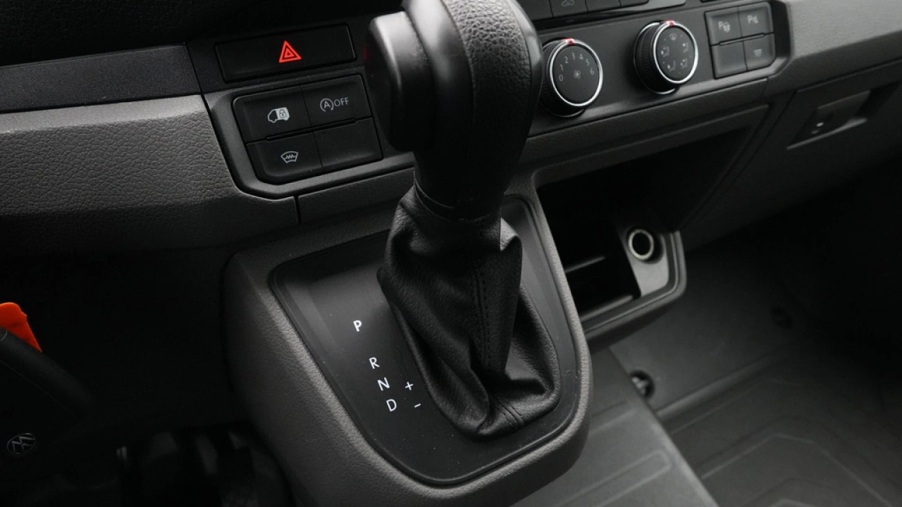 VW Bedrijfswagens Crafter 35 2.0 TDI L3H3 Highline