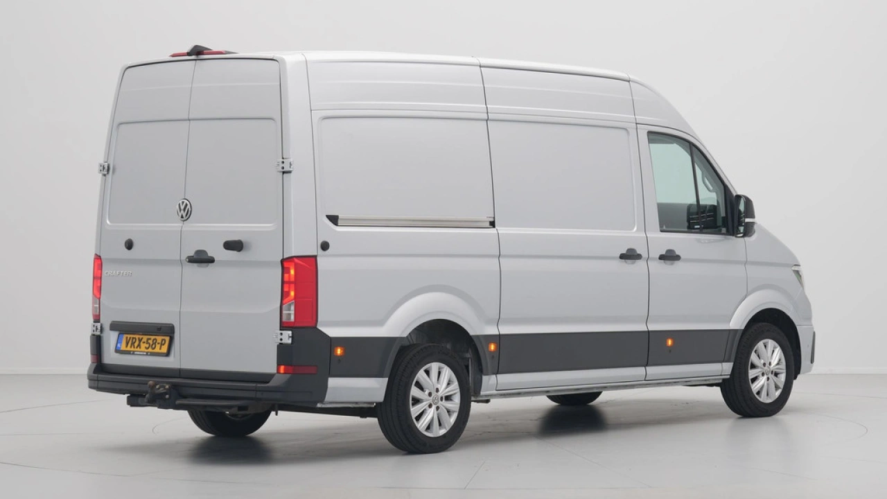 VW Bedrijfswagens Crafter 35 2.0 TDI L3H3 Highline