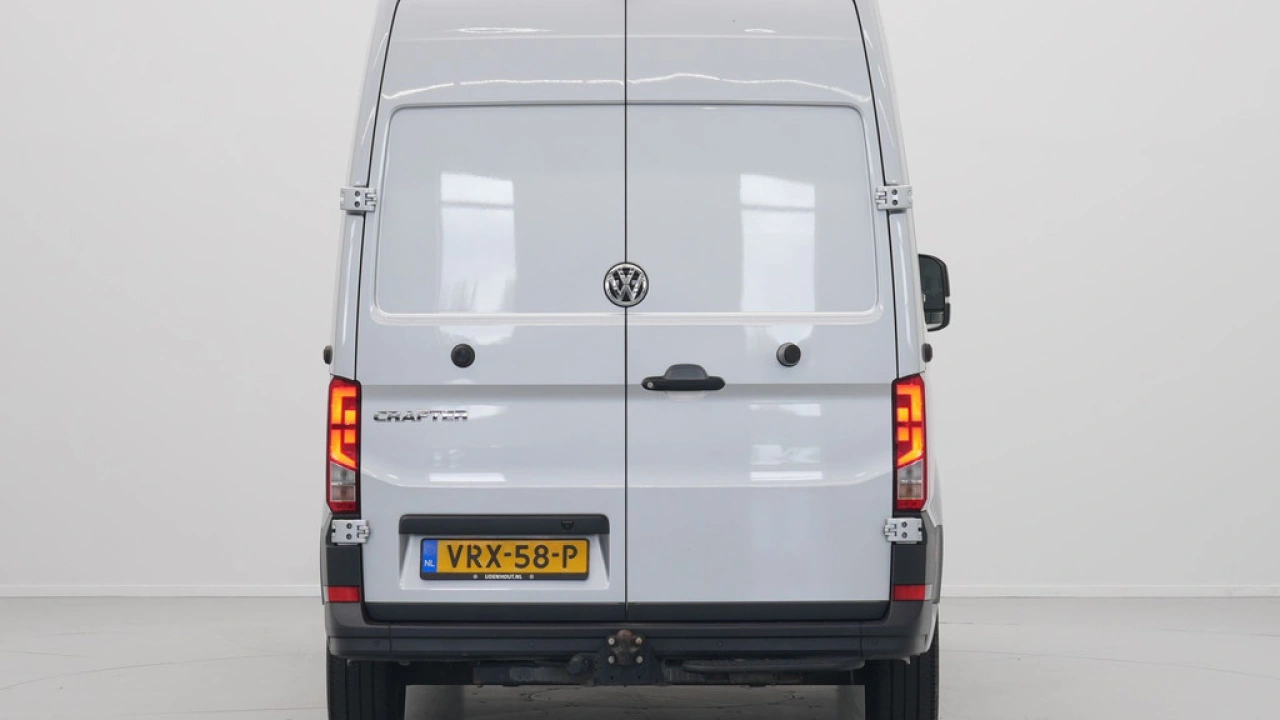 VW Bedrijfswagens Crafter 35 2.0 TDI L3H3 Highline