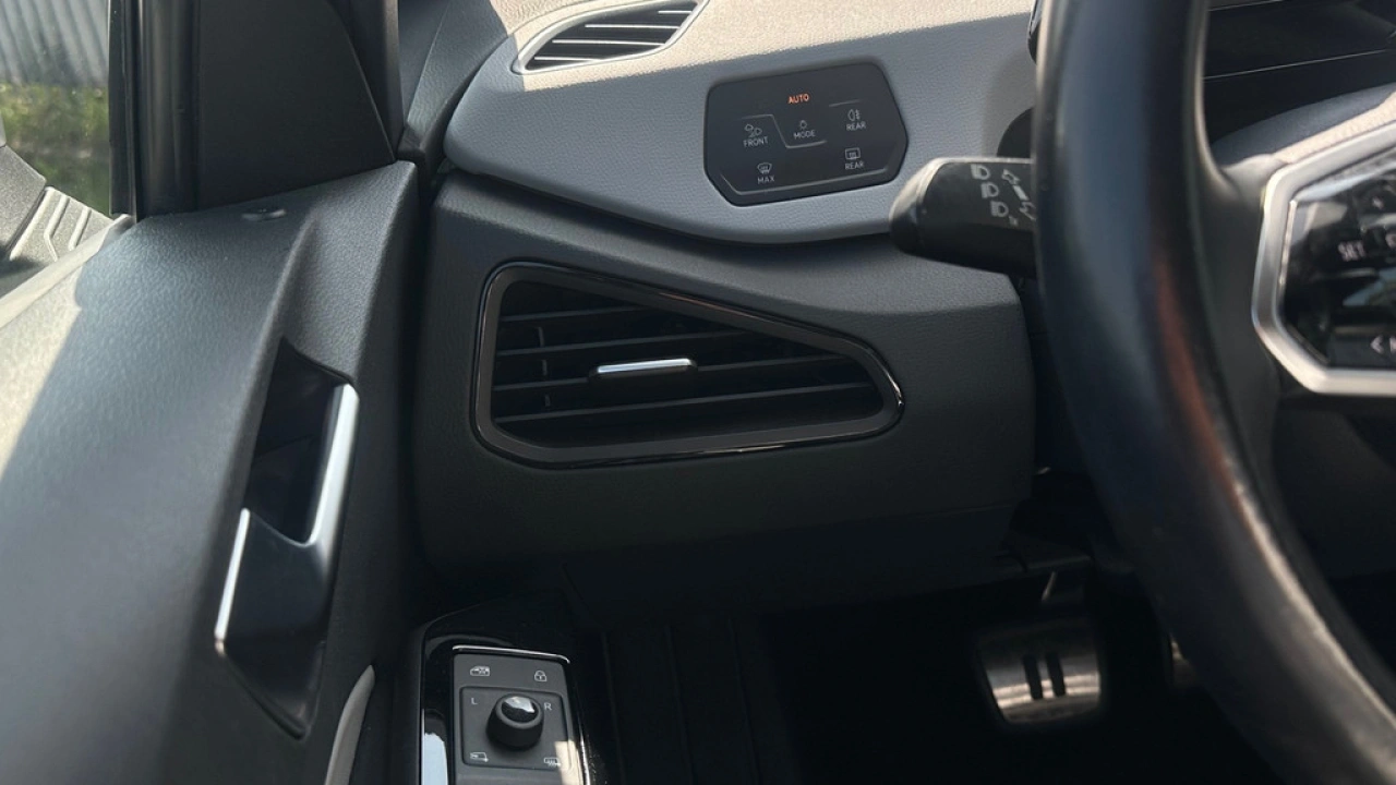 Volkswagen ID.3 First Plus 58 kWh 204pk Navigatie Camera