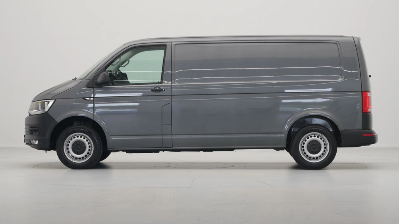 VW Bedrijfswagens Transporter 2.0 TDI 150pk L2H1 Comfortline