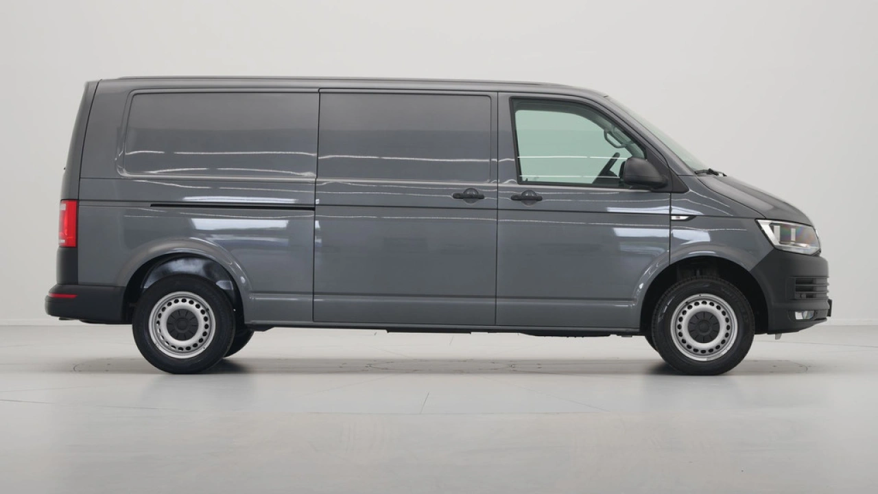 VW Bedrijfswagens Transporter 2.0 TDI 150pk L2H1 Comfortline