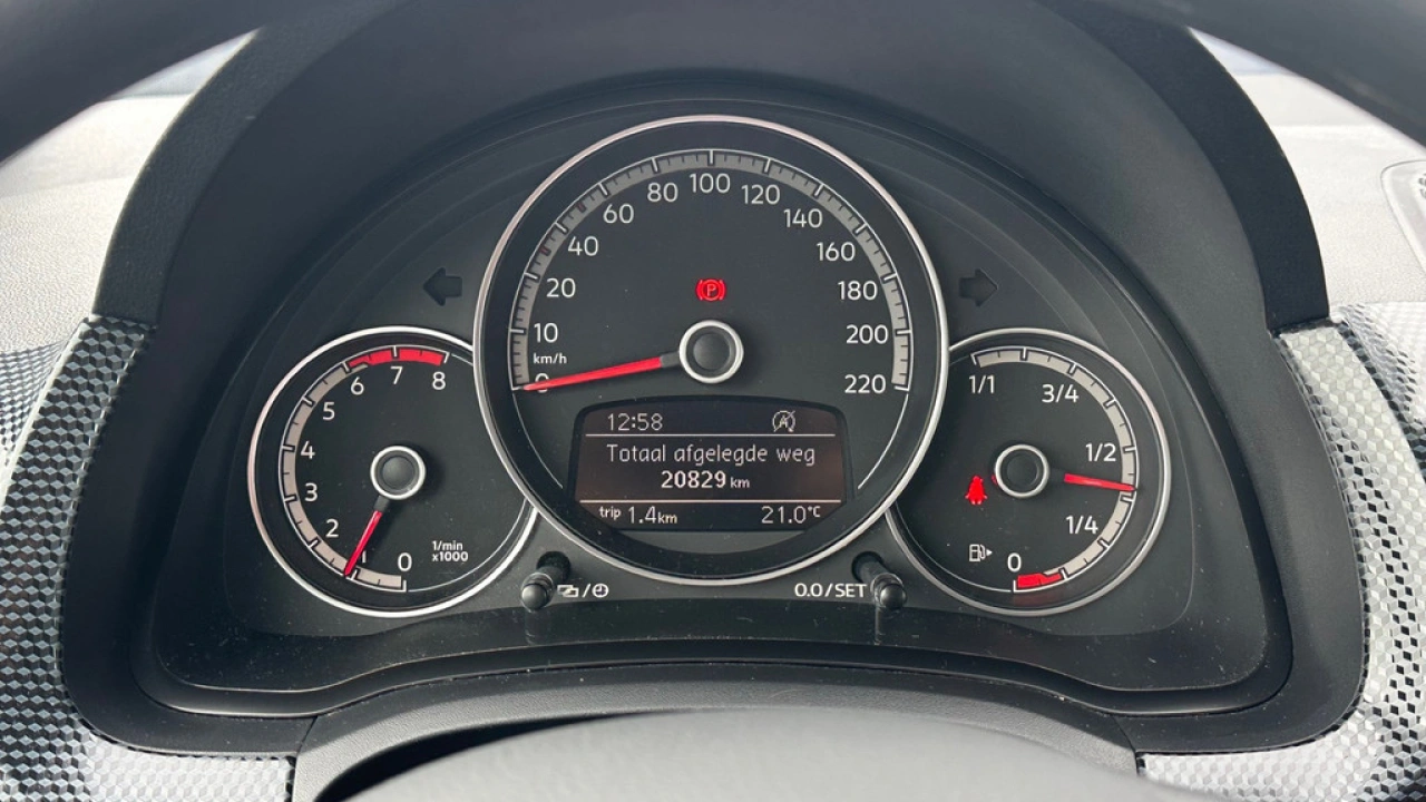 Volkswagen up! 1.0 mpi 65pk Airco Bluetooth Lane assist