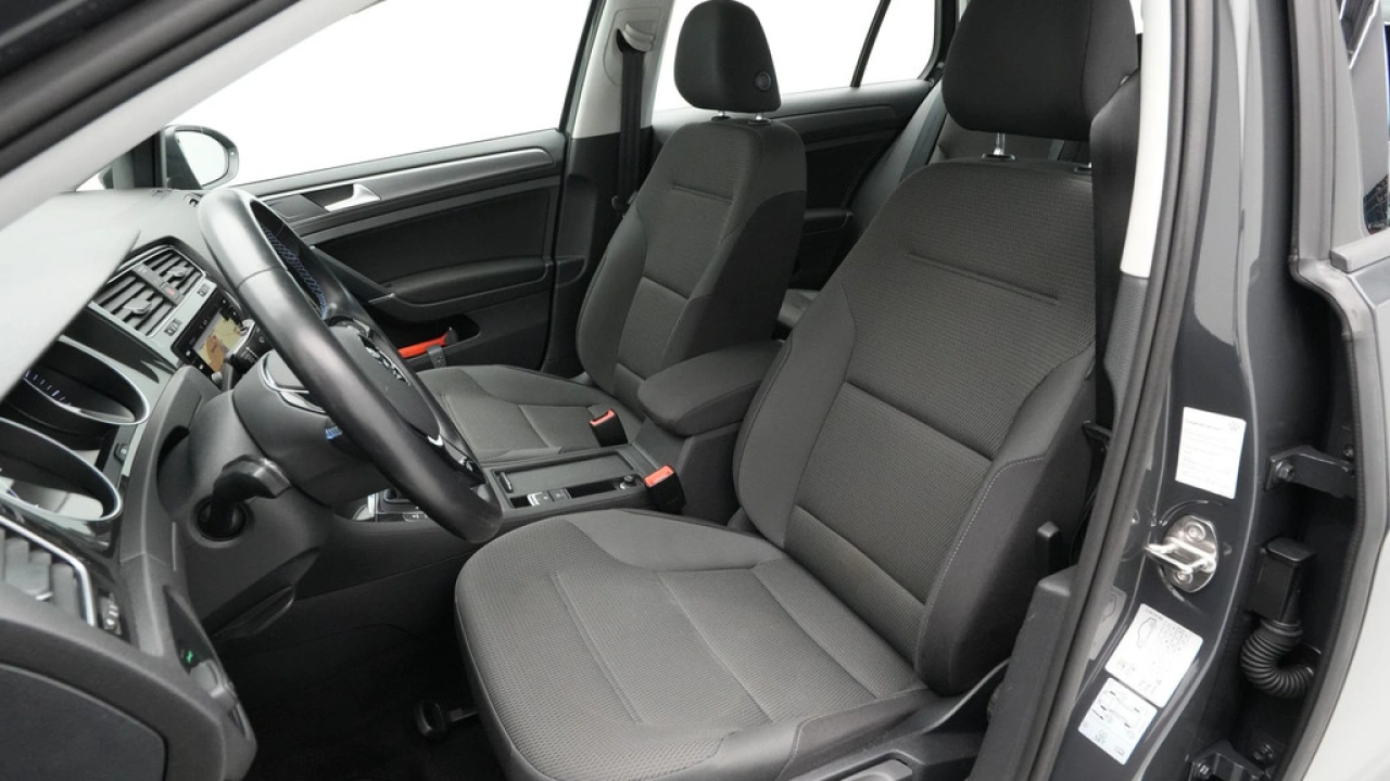 Volkswagen e-Golf 136PK E-DITION