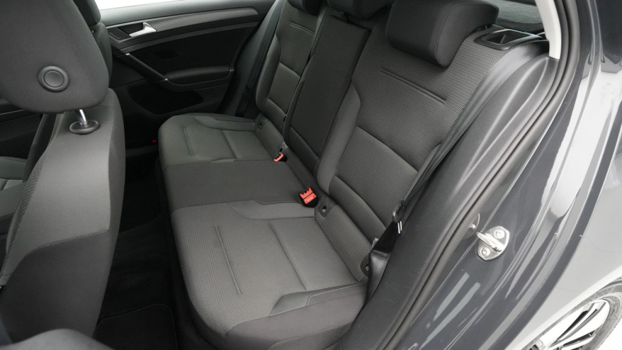 Volkswagen e-Golf 136PK E-DITION