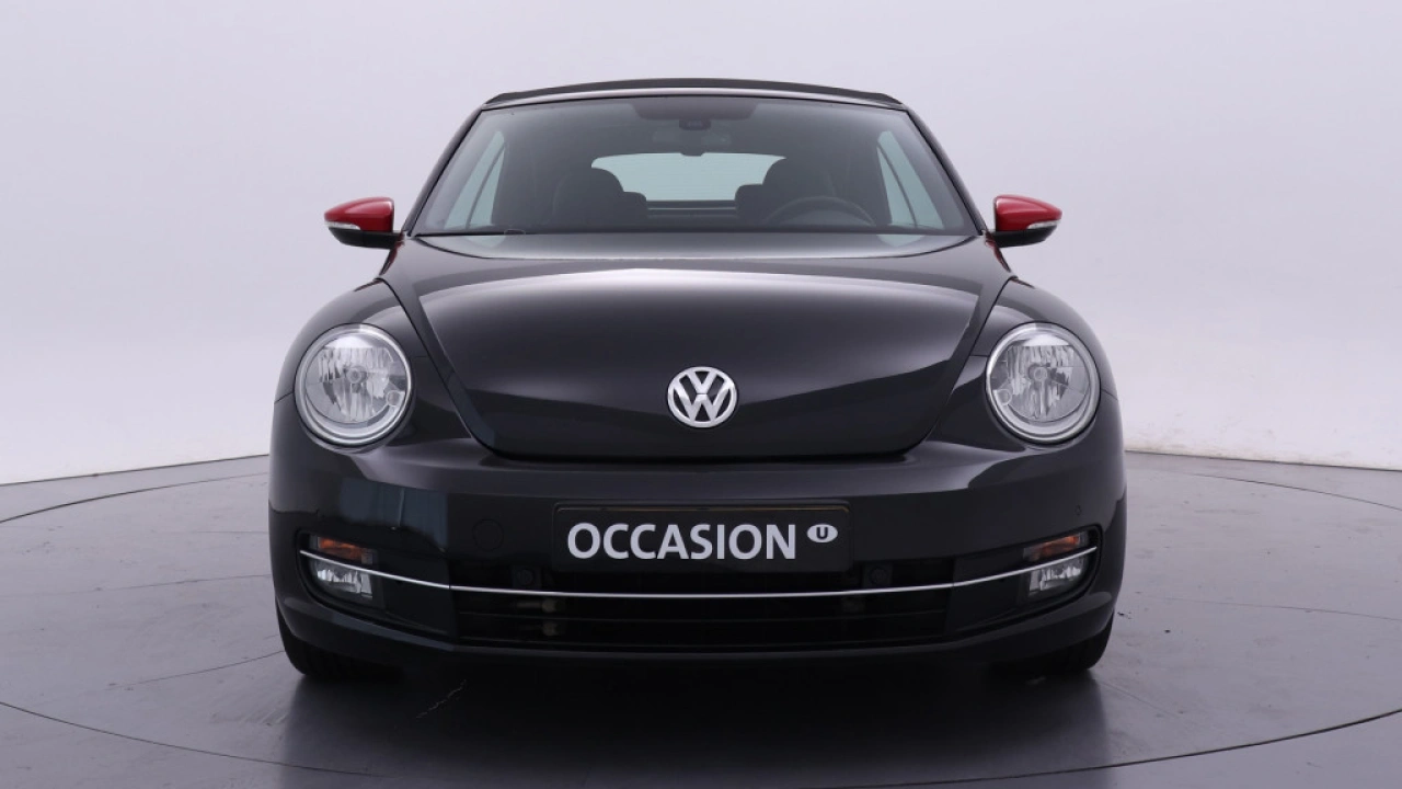 Volkswagen Beetle Cabriolet 1.2 TSI 105pk DSG Club Navigatie Leder
