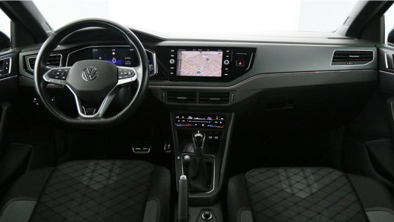 Volkswagen Taigo 1.0 TSI 110pk DSG R-Line Navigatie Camera Trekhaak