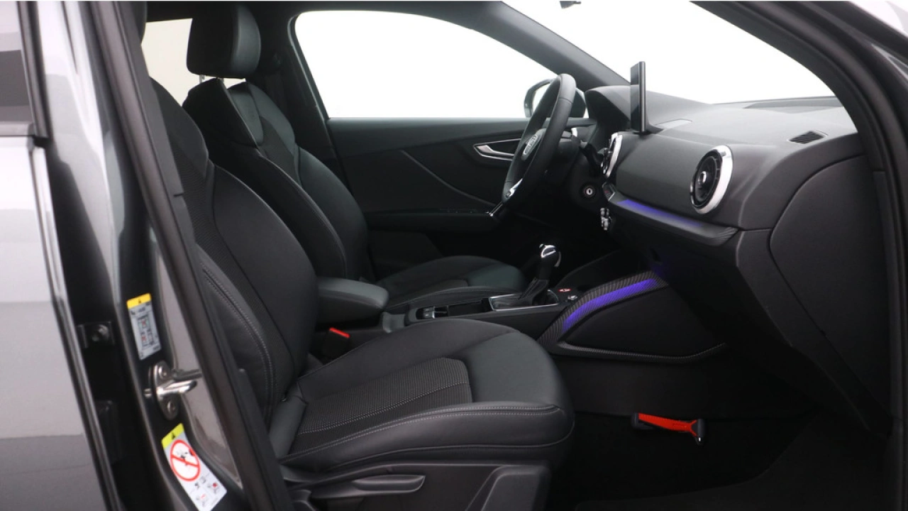 Audi Q2 35 TFSI S Edition | Stoelverwarming | adaptive cruise |