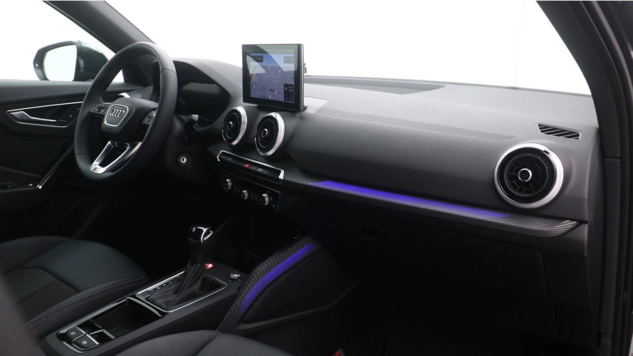 Audi Q2 35 TFSI S Edition | Stoelverwarming | adaptive cruise |