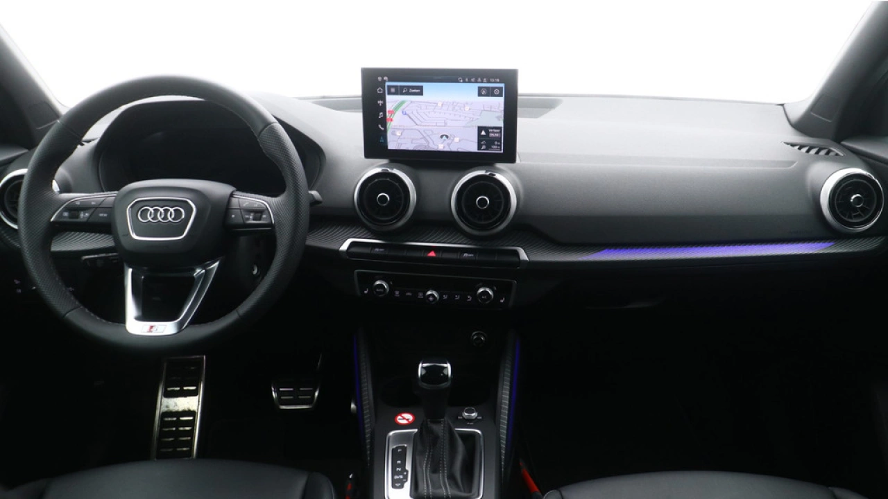 Audi Q2 35 TFSI S Edition | Stoelverwarming | adaptive cruise |