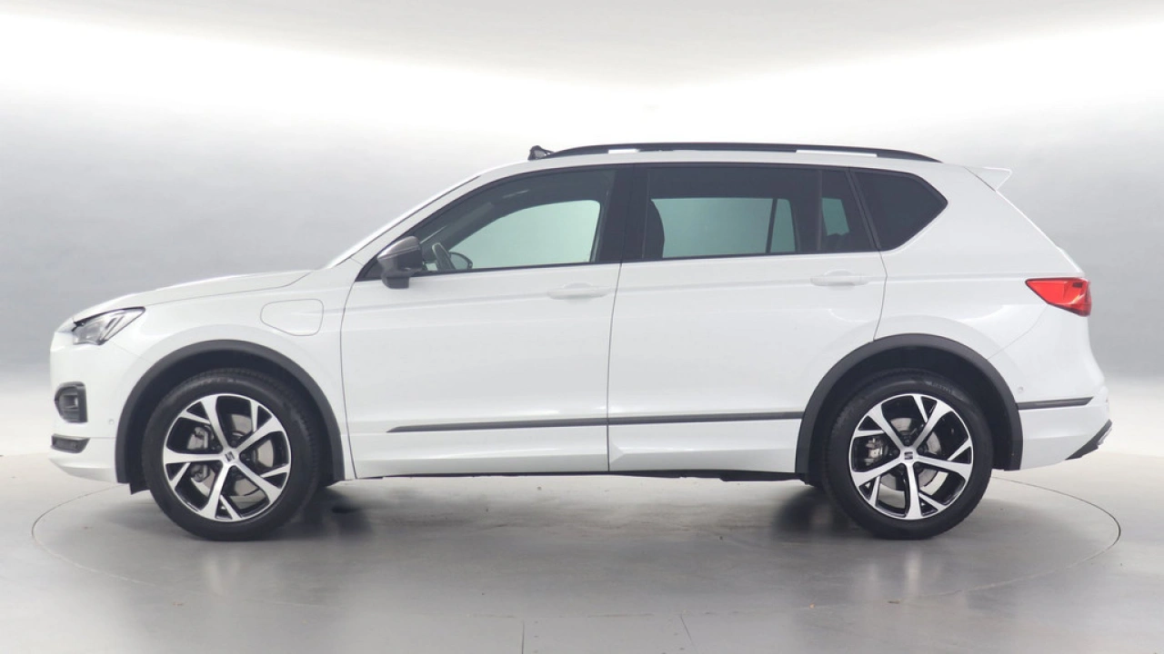 SEAT Tarraco 1.4 TSI eHybrid 245pk PHEV FR Business
