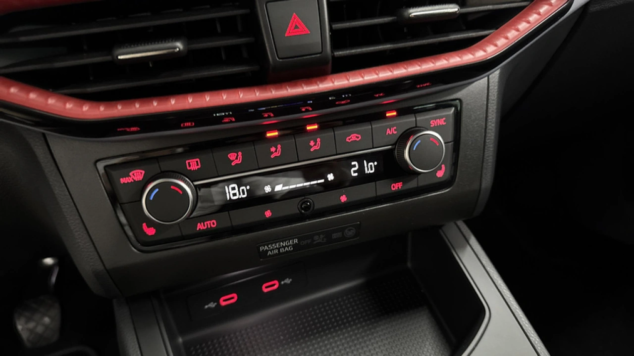 SEAT Ibiza 1.0 EcoTSI FR Business Intense