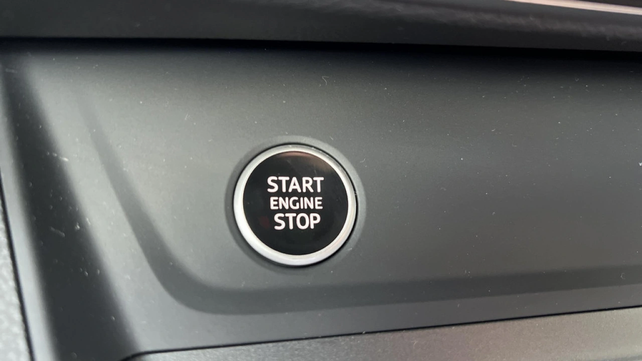 Audi Q3 45 TFSIe 245pk S Edition / Stoelverwarming / PDC V+A / Camera