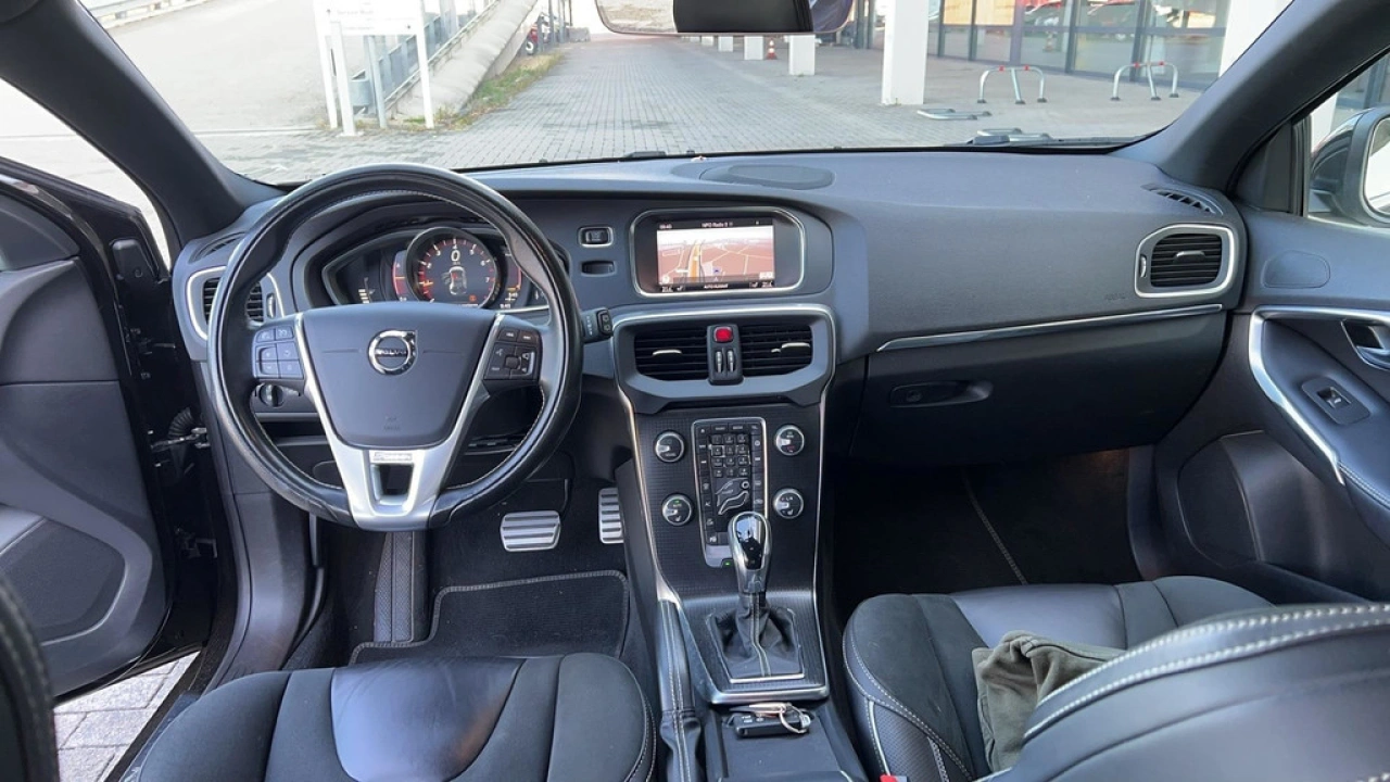 Volvo V40 1.5 T3 153pk Polar+ Sport